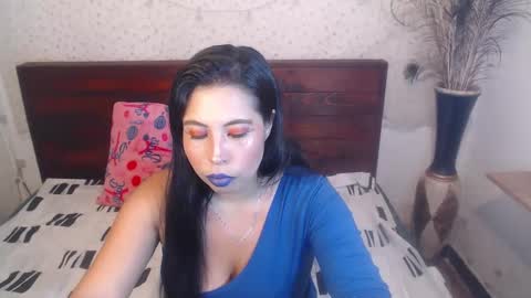Snapshot of nikkiemilky chatting on October 2025 02:19:01 AM NikkieMilky online show from October 2025 02:19:01 AM