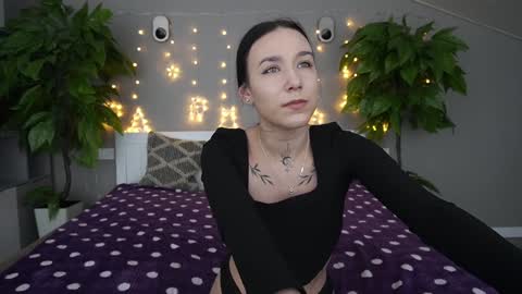 Nikki online show from January 2025 02:13:01 PM