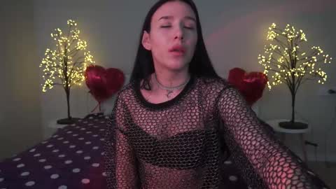 Nikki online show from March 2025 02:34:01 PM