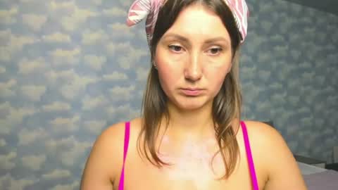 nikkikiss___ online show from June 2026 04:02:01 AM
