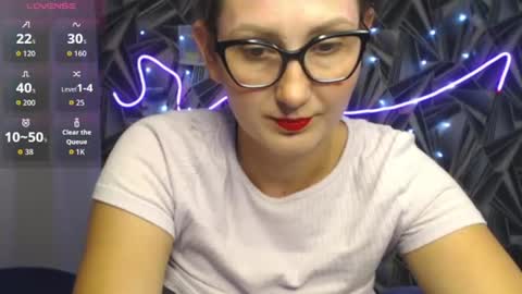 nikkikiss___ online show from July 2026 04:11:01 PM