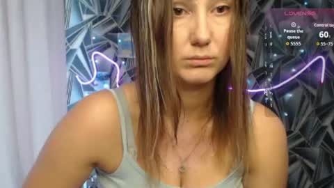 nikkikiss___ online show from July 2026 04:40:01 AM
