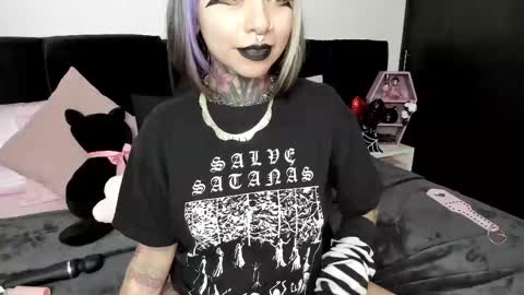 Snapshot of nikkiramone chatting on March 2025 08:30:01 AM Nikki Ramone online show from March 2025 08:30:01 AM