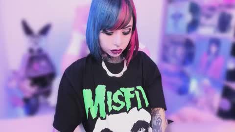 Snapshot of nikkiramone chatting on November 2025 03:29:01 AM Nikki Ramone online show from November 2025 03:29:01 AM