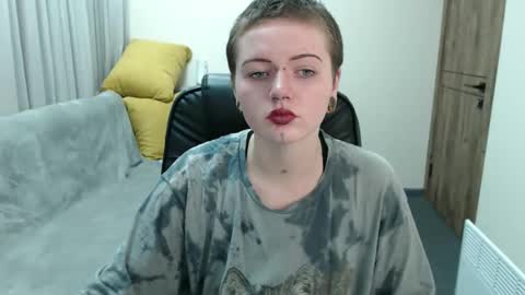 nikkysnow online show from November 2025 09:09:01 AM