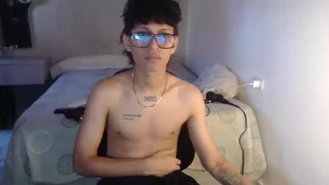 niklaus_wolf online show from September 2025 10:21:02 PM