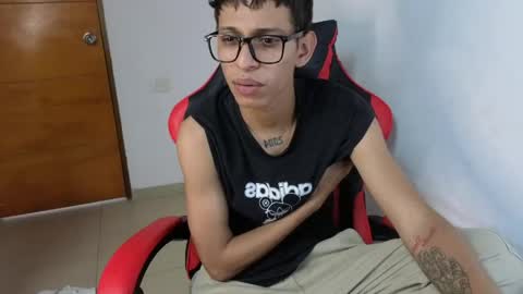 Snapshot of niklaus_wolf chatting on April 2026 07:03:02 PM niklaus_wolf online show from April 2026 07:03:02 PM