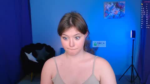 Snapshot of nikol_kitt chatting on January 2025 10:35:01 PM Little Niko Help me reach my goals online show from January 2025 10:35:01 PM