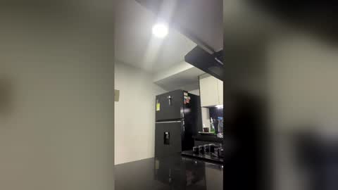 Nikola Hank online show from April 2026 06:36:01 AM