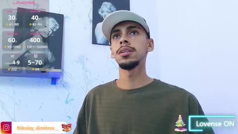 Snapshot of nikolay_dimitrov chatting on December 2025 07:06:02 AM online show from December 2025 07:06:02 AM