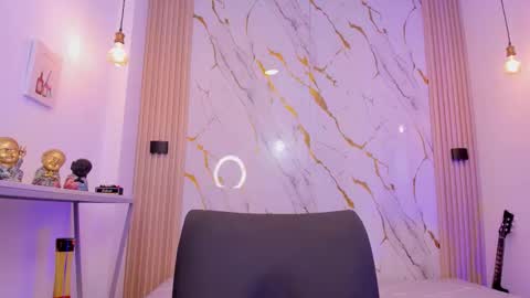    online show from February 2026 04:22:02 AM