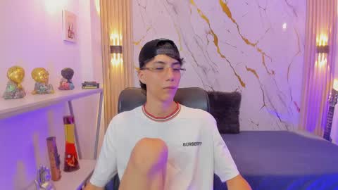    online show from April 2026 04:27:01 AM