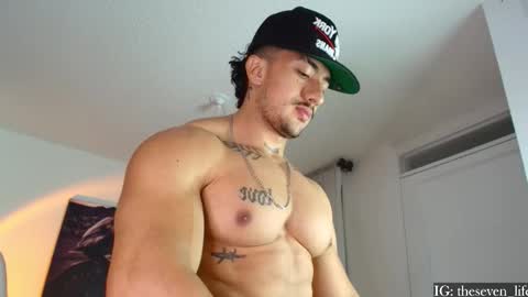 Snapshot of nikolaylisin chatting on October 2025 06:21:02 AM Niko online show from October 2025 06:21:02 AM