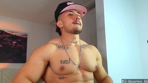 Snapshot of nikolaylisin chatting on October 2025 05:38:02 AM Niko online show from October 2025 05:38:02 AM