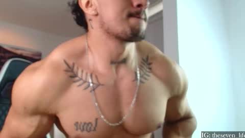 Snapshot of nikolaylisin chatting on October 2025 09:12:02 PM Niko online show from October 2025 09:12:02 PM