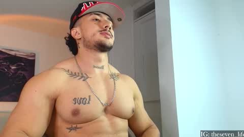 Snapshot of nikolaylisin chatting on October 2025 05:11:02 AM Niko online show from October 2025 05:11:02 AM