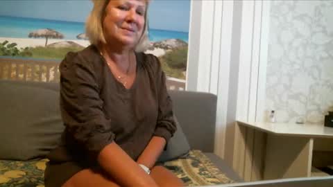Nikole1 online show from October 2025 06:52:01 AM