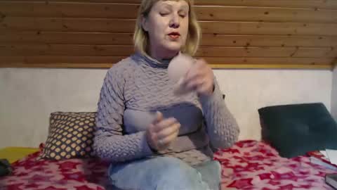 Nikole1 online show from October 2025 10:41:01 AM