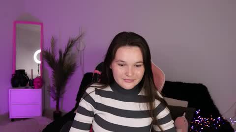 nikolfelix online show from October 2025 05:39:01 PM