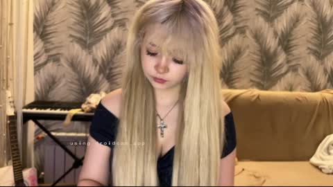 nikoli_naw online show from June 2026 07:30:01 PM