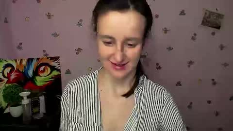 Nikolleta online show from December 2025 10:13:02 AM