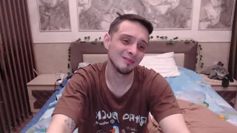 Nikolos online show from January 2025 11:40:01 PM