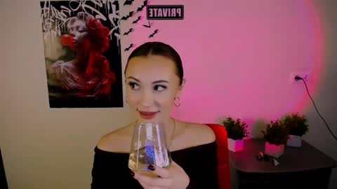 nikonara_ online show from March 2025 04:11:01 PM