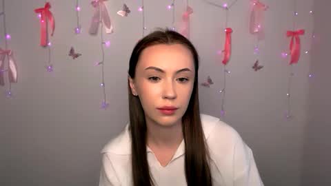 nikonara_ online show from April 2026 12:20:01 PM