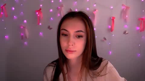 nikonara_ online show from May 2026 11:37:01 AM