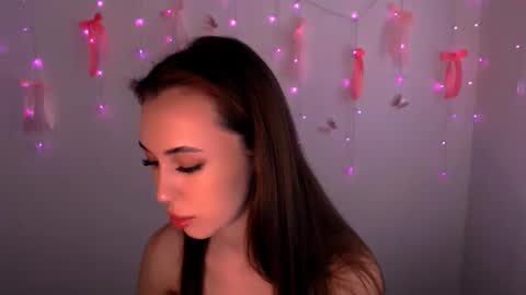 nikonara_ online show from June 2026 11:12:02 AM