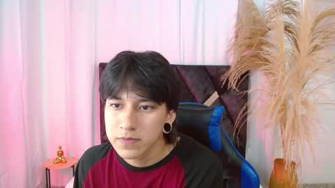 Snapshot of nikoo_18 chatting on January 2026 03:05:01 PM Niko online show from January 2026 03:05:01 PM