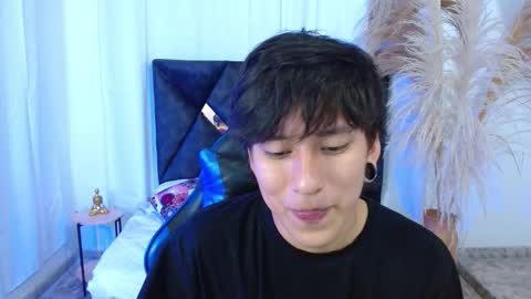 Snapshot of nikoo_18 chatting on February 2026 02:23:01 PM Niko online show from February 2026 02:23:01 PM