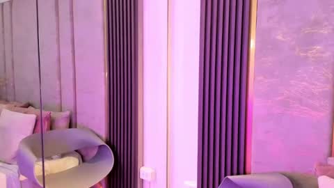 Niko Stone online show from November 2025 05:07:01 AM