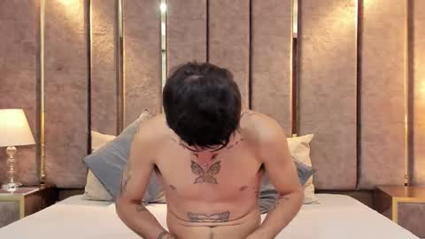 Niko Stone online show from November 2025 04:37:02 AM