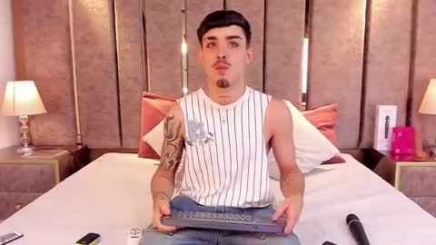 Niko Stone online show from May 2026 04:51:01 AM