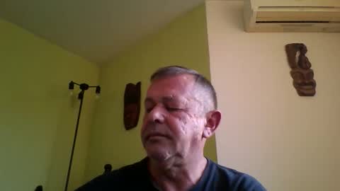 Snapshot of nikyo419 chatting on December 2025 12:43:01 PM nikyo419 online show from December 2025 12:43:01 PM