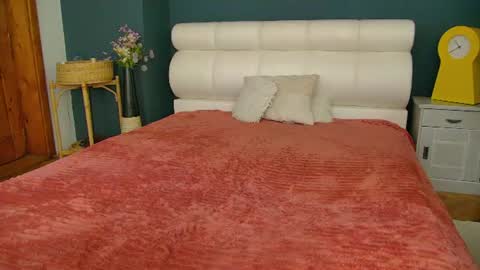 nikystyris online show from July 2026 05:49:01 AM