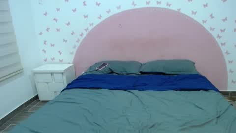 Snapshot of nila_kaia chatting on November 2025 03:50:02 AM nila online show from November 2025 03:50:02 AM