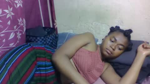 nilah online show from December 2025 04:28:02 AM