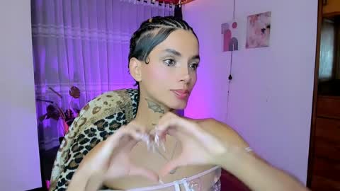 Snapshot of nilam217 chatting on May 2026 09:53:01 PM Nilam online show from May 2026 09:53:01 PM