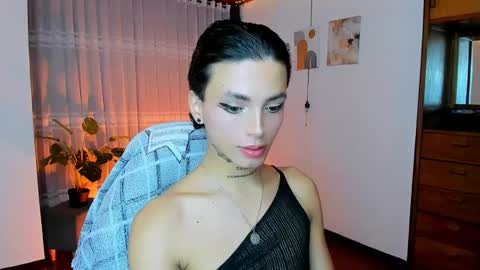 Snapshot of nilam217 chatting on June 2026 11:32:02 PM Nilam online show from June 2026 11:32:02 PM