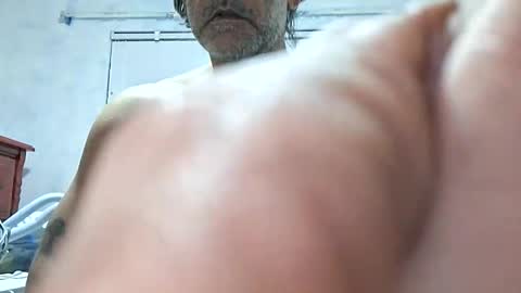 nillbuster007 online show from February 2026 12:47:02 PM