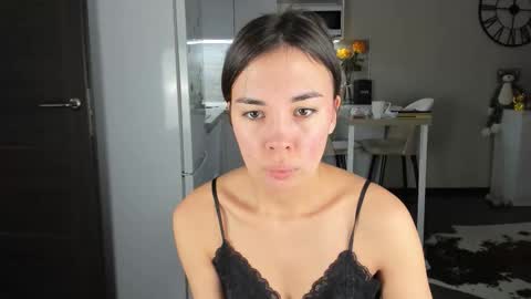 Snapshot of nilliluv chatting on March 2026 12:03:02 AM Bella online show from March 2026 12:03:02 AM