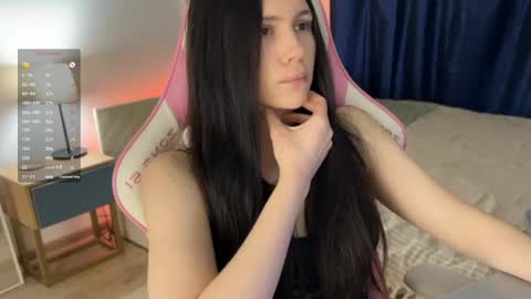 Snapshot of nimfaheart chatting on February 2025 06:41:01 PM Jennet online show from February 2025 06:41:01 PM