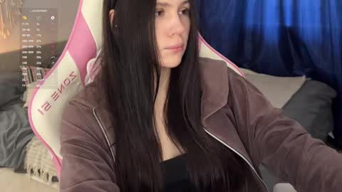 Snapshot of nimfaheart chatting on March 2025 02:18:01 PM Jennet online show from March 2025 02:18:01 PM