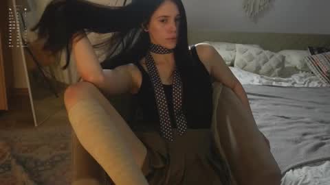 Snapshot of nimfaheart chatting on November 2025 02:51:01 PM Jennet online show from November 2025 02:51:01 PM