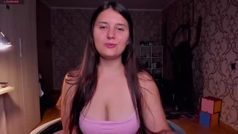Nina online show from June 2026 07:52:02 PM