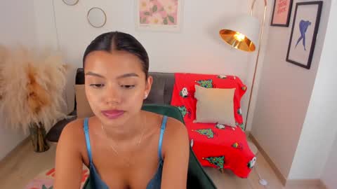 NINA online show from December 2024 07:27:02 PM