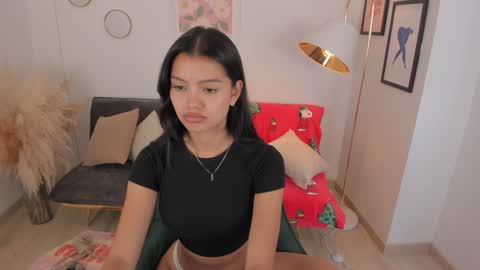 NINA online show from December 2024 08:32:02 PM