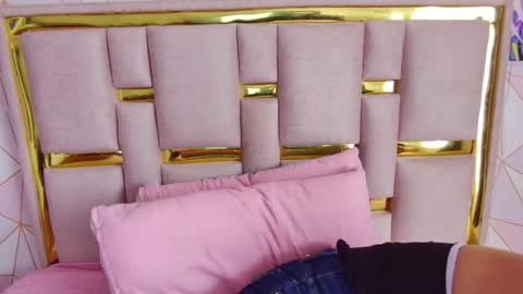 Nina Carther online show from April 2026 04:41:01 PM